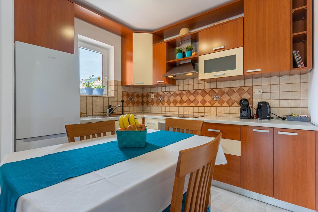 Apartmani Utmar Црес Экстерьер фото