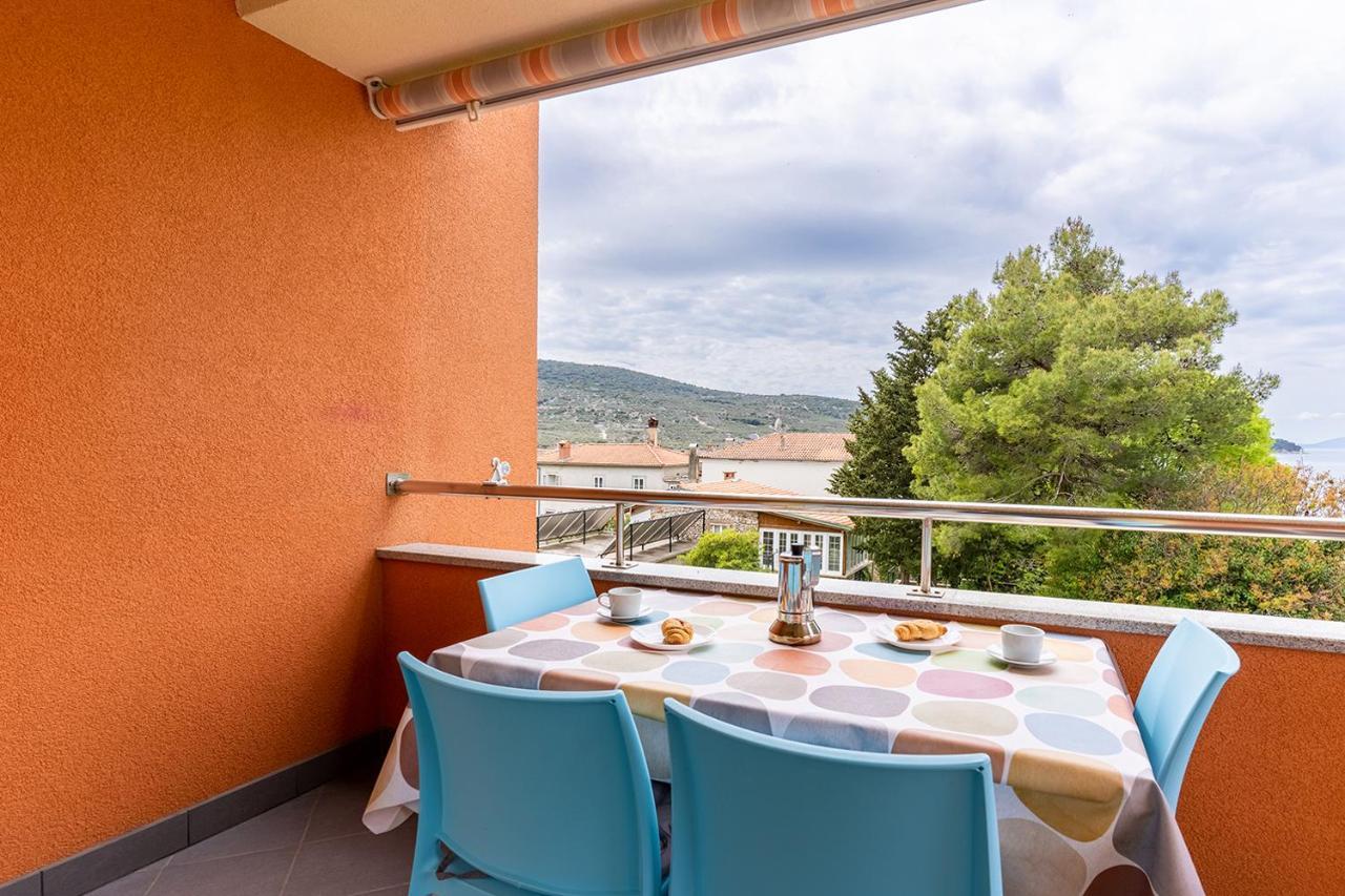Apartmani Utmar Црес Экстерьер фото