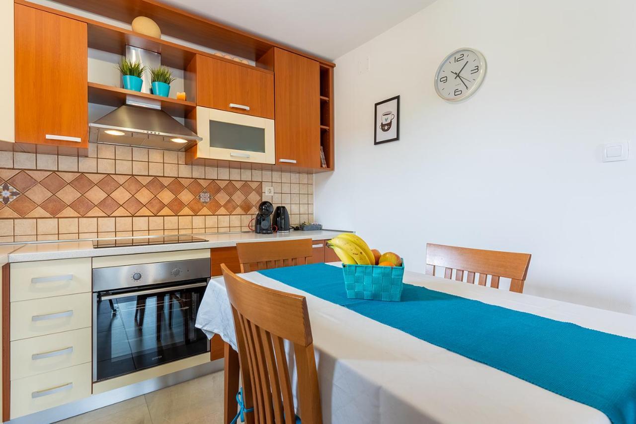 Apartmani Utmar Црес Экстерьер фото